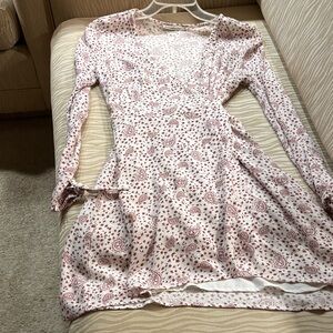 Elegant Paisley Print Wraparound Dress